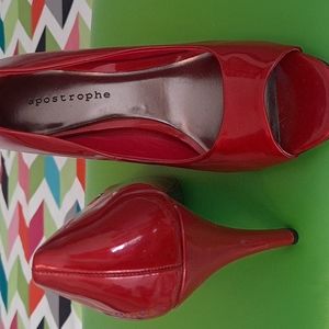 APOSTROPHE  red patent leather  ♥ peep toe heels 👠..size 8